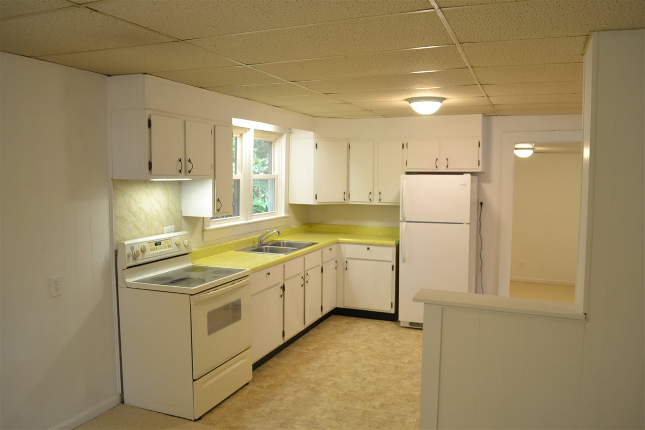 7875 West Elwren Road Bloomington, IN 47403 - Photo 4 of 18 Gallery Image 4