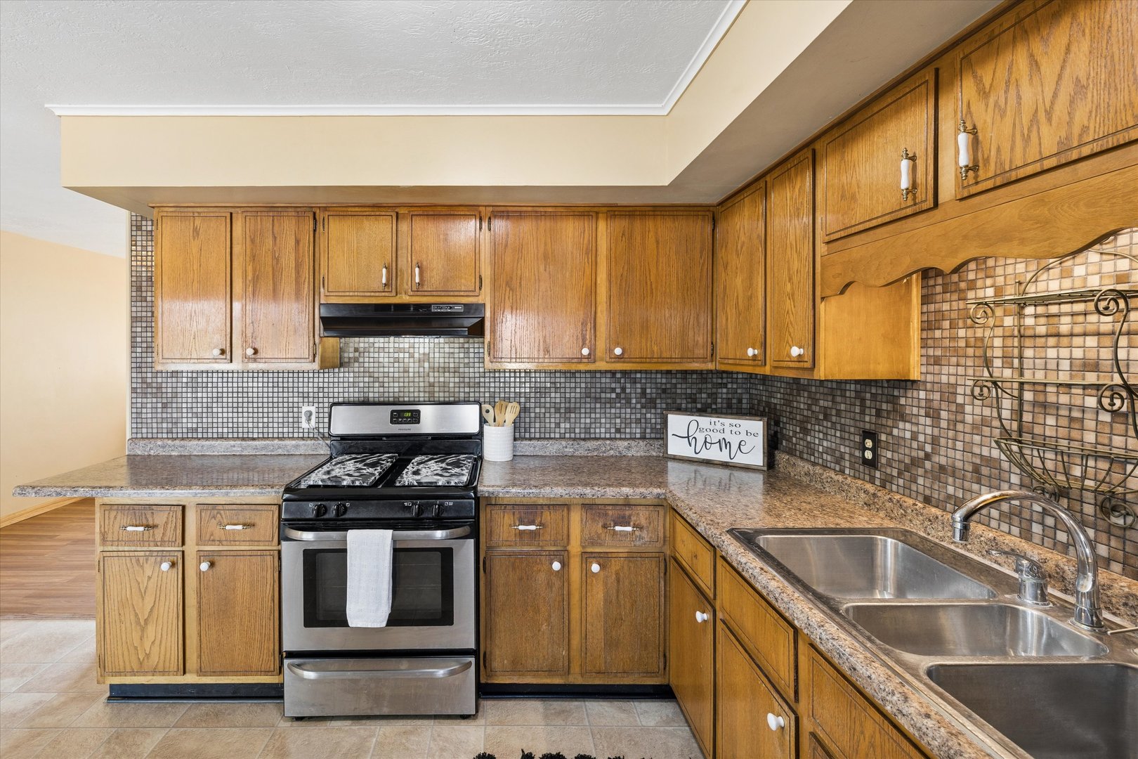 710 3rd Street Colona, IL 61241 - Photo 9 of 53