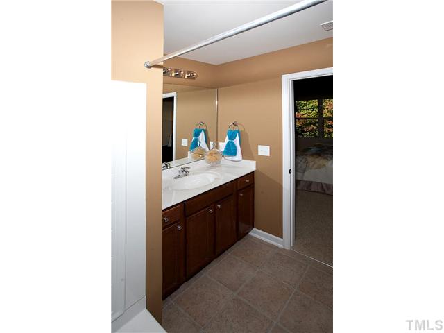 2968 Berkeley Street Raleigh, NC 27612 - Photo 10 of 25 Gallery Image 10