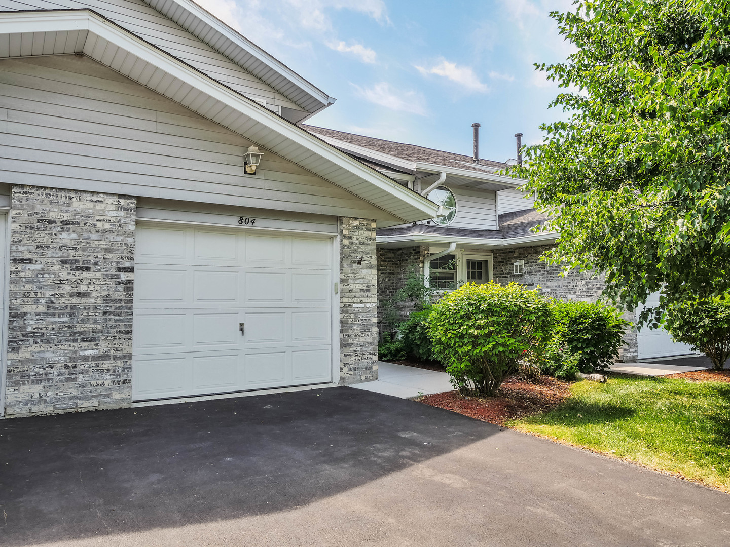 804 Tamarac Boulevard Addison, IL 60101 - Photo 2 of 26