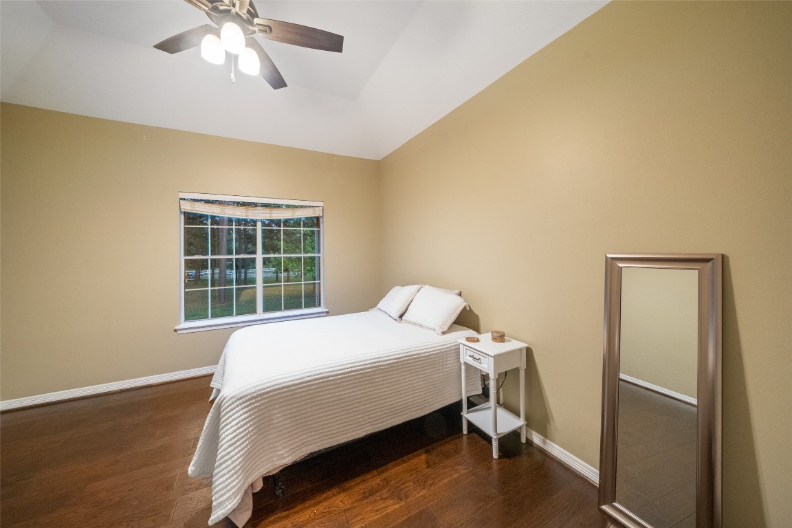 13222 Stonecrest Lane Conroe, TX 77302 - Photo 22 of 44 Upstairs bedroom
