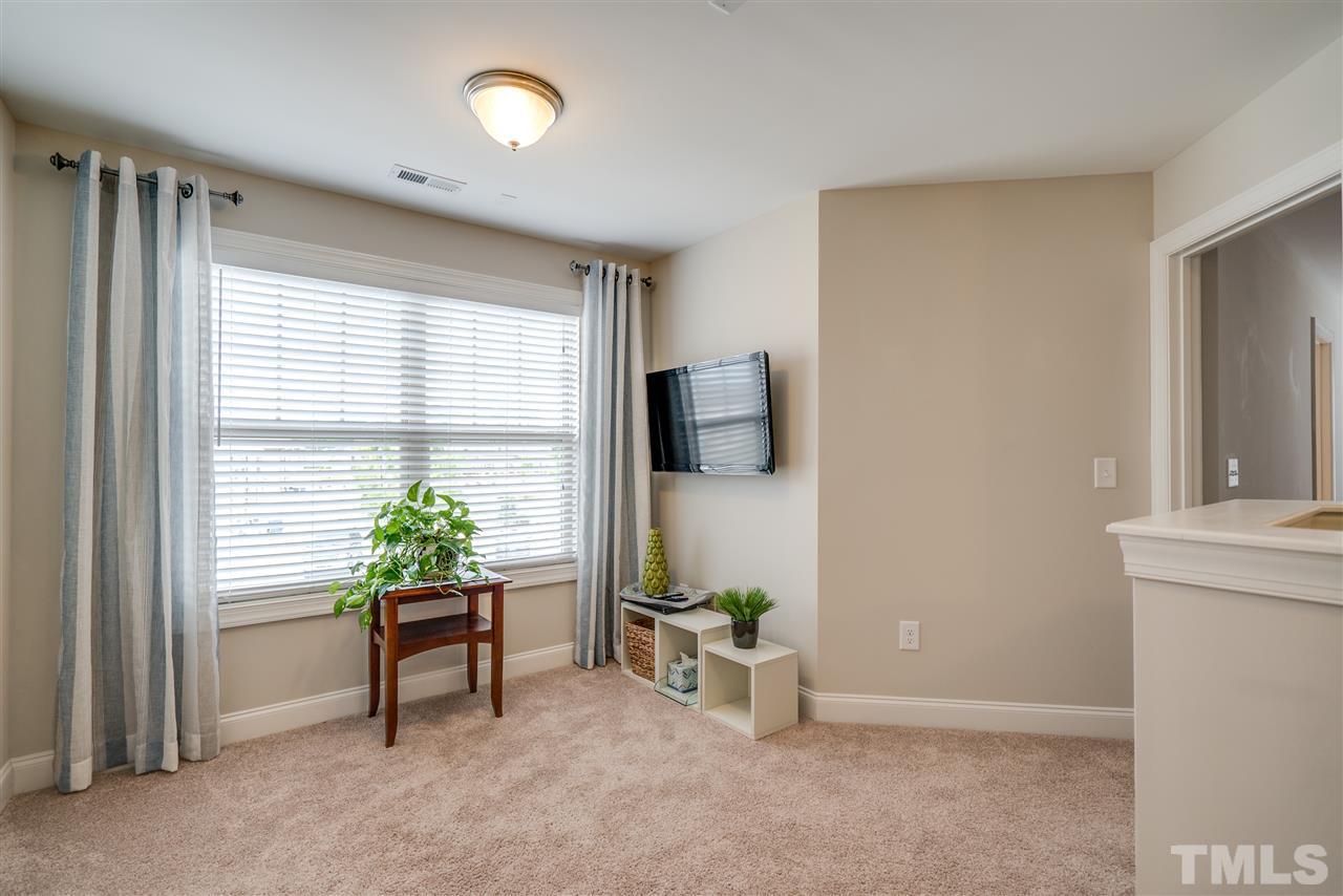 7703 Weathered Oak Way Raleigh, NC 27616 - Photo 12 of 25 Gallery Image 12