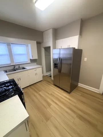 $2,195 | 756 Walnut Avenue, Elgin, IL 60123