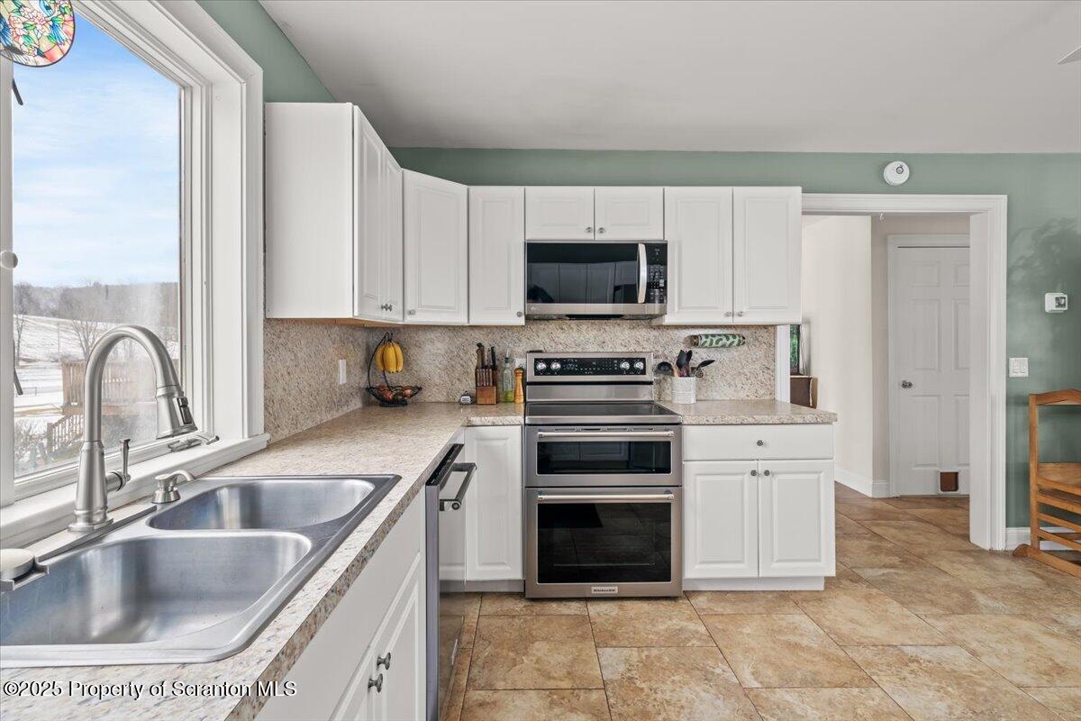162 Churchill Lake Road Thompson, PA 18465 - Photo 15 of 76 Kitchen