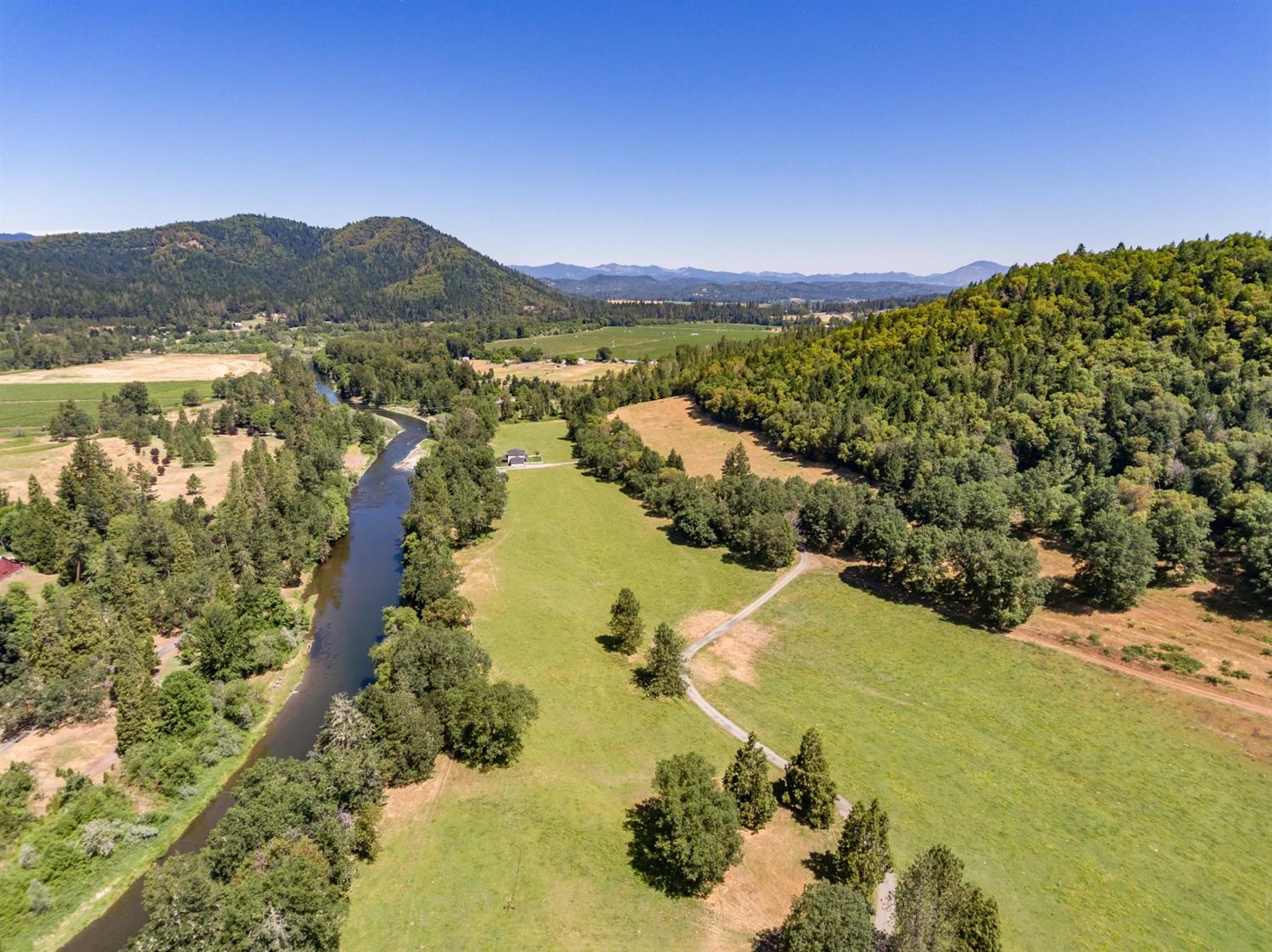 3903 Helms Road Grants Pass, OR 97527 - Photo 2 of 35 Additional Photo