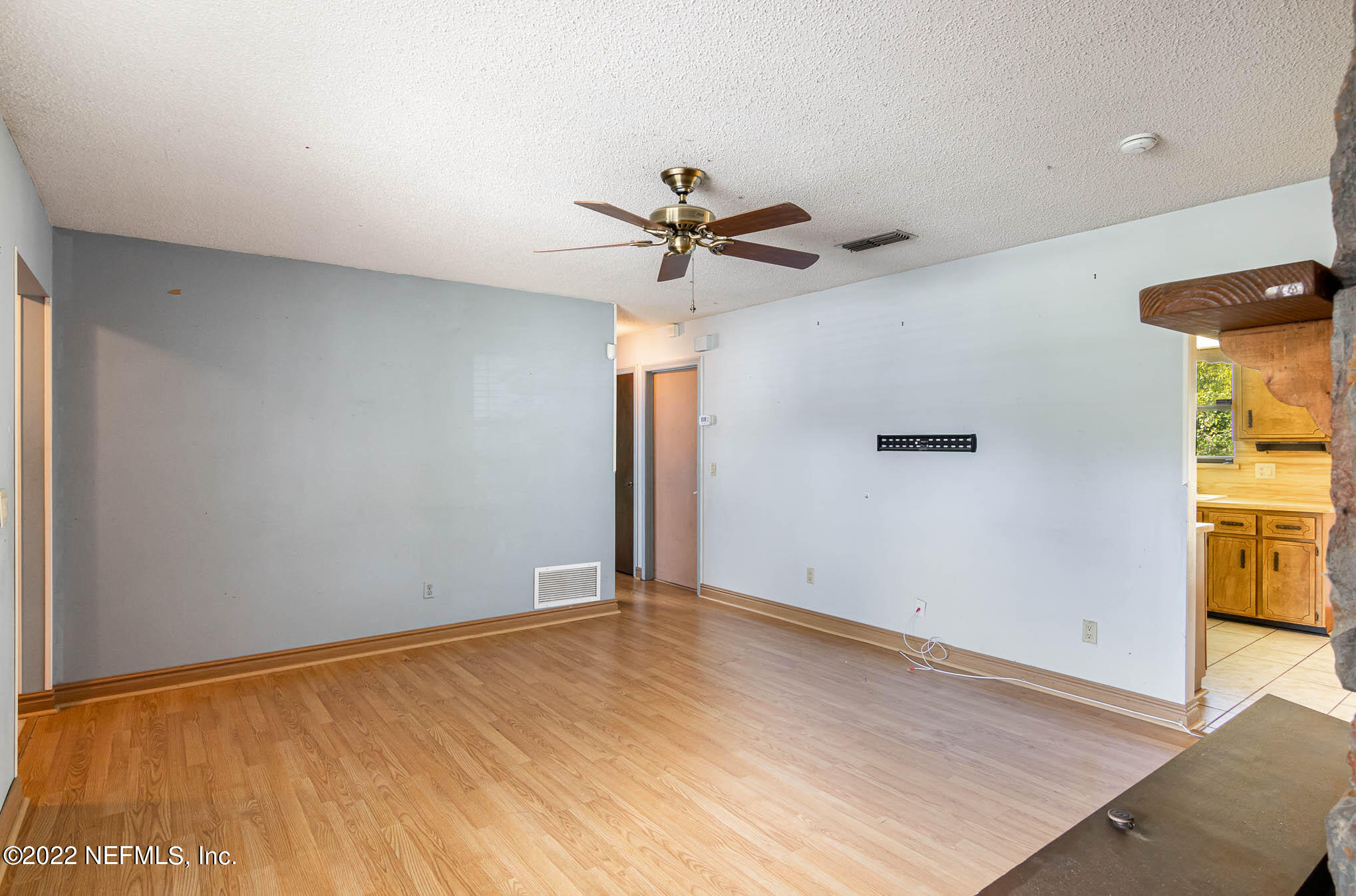 3533 North Ride Drive Jacksonville, FL 32223 - Photo 5 of 25 3533 N Ride Dr_6-Edit