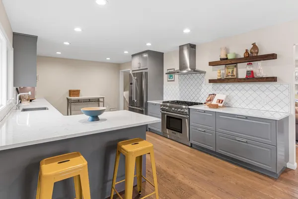 $899,900 | 6901 Hillcrest Lane, Minneapolis, MN 55435