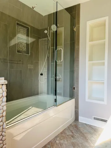 $2,850 | 587 Front Street, Lisle, IL 60532