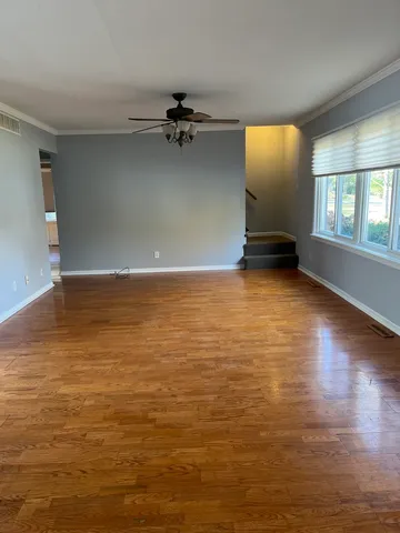 $2,850 | 587 Front Street, Lisle, IL 60532