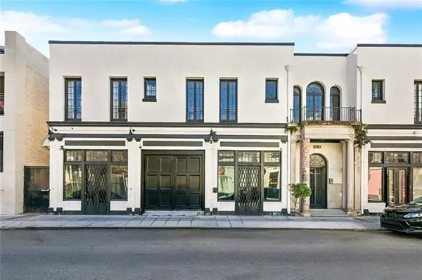 $1,500 | 1638 Clio Street, Unit 204, New Orleans, LA 70130