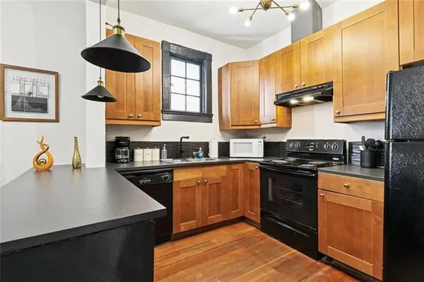 $1,500 | 1638 Clio Street, Unit 204, New Orleans, LA 70130