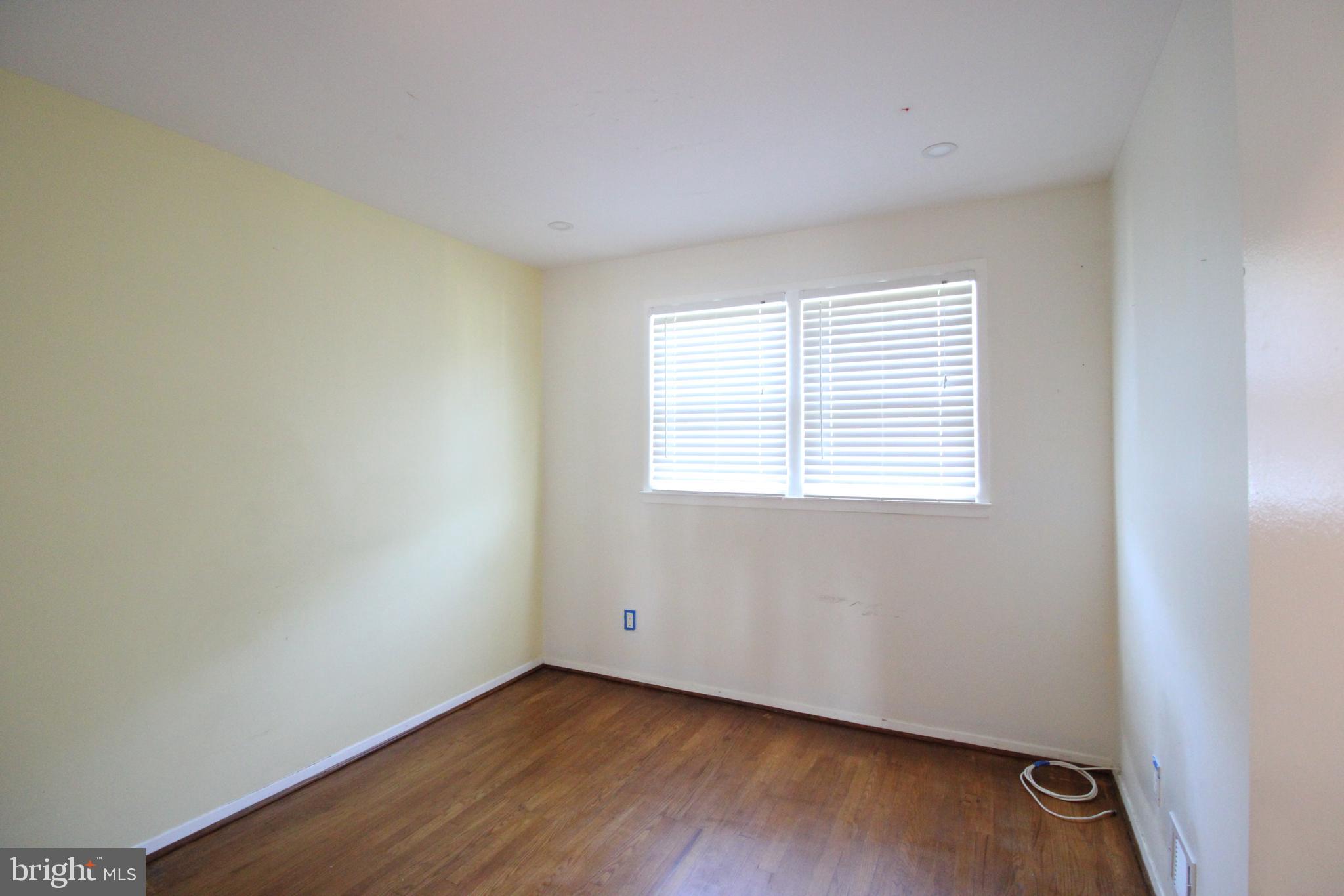 5204 Queensberry Avenue Springfield, VA 22151 - Photo 14 of 23