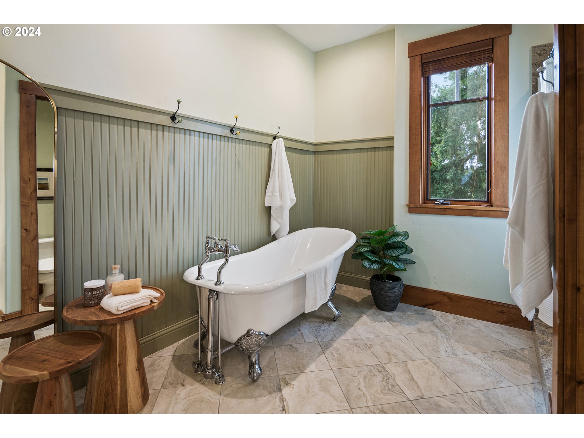 6985 Southwest Elligsen Road Tualatin, OR 97062 - Photo 22 of 47 Gallery Image 22