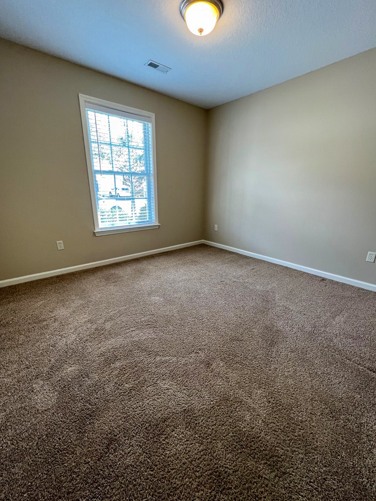 127 Rhett Court Greenwood, SC 29649 - Photo 8 of 18 Gallery Image 8