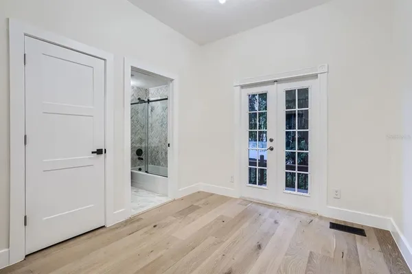 $999,990 | 734 South Mills Avenue, Orlando, FL 32801