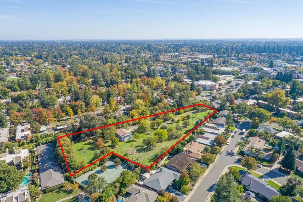 $1,950,000 | 2281 Sierra Boulevard, Sacramento, CA 95825