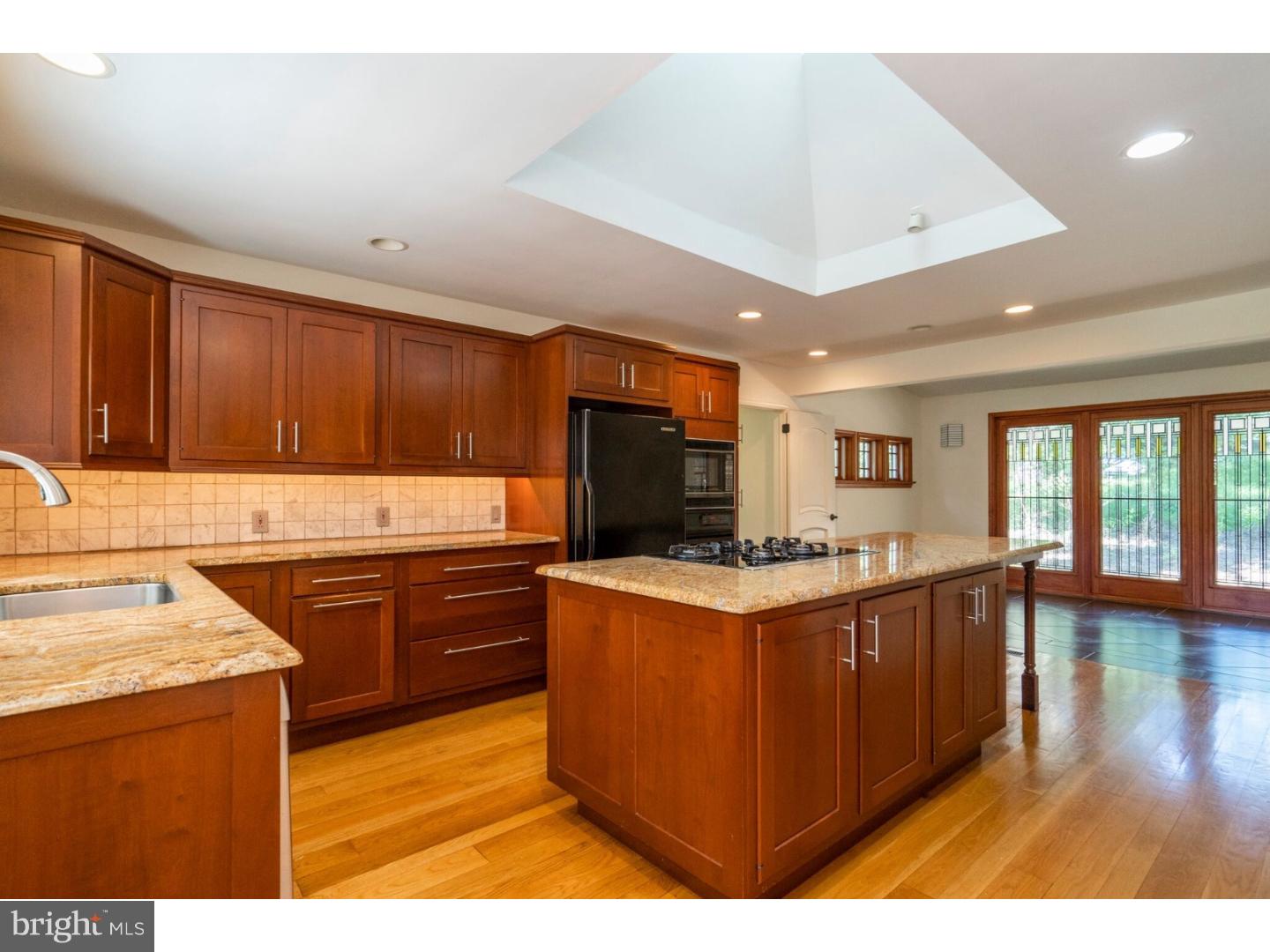 443 Crescent Road Wyncote, PA 19095 - Photo 7 of 25