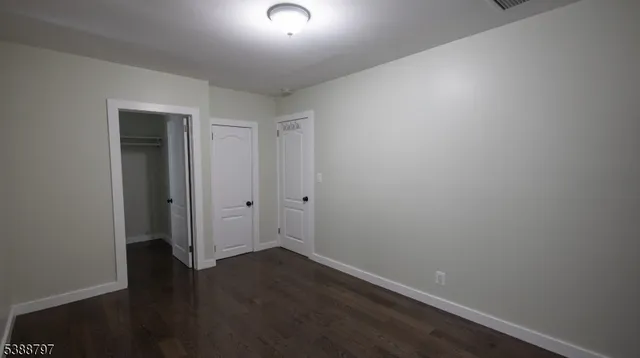 $2,500 | 272 Hudson Street, Hackensack, NJ 07601