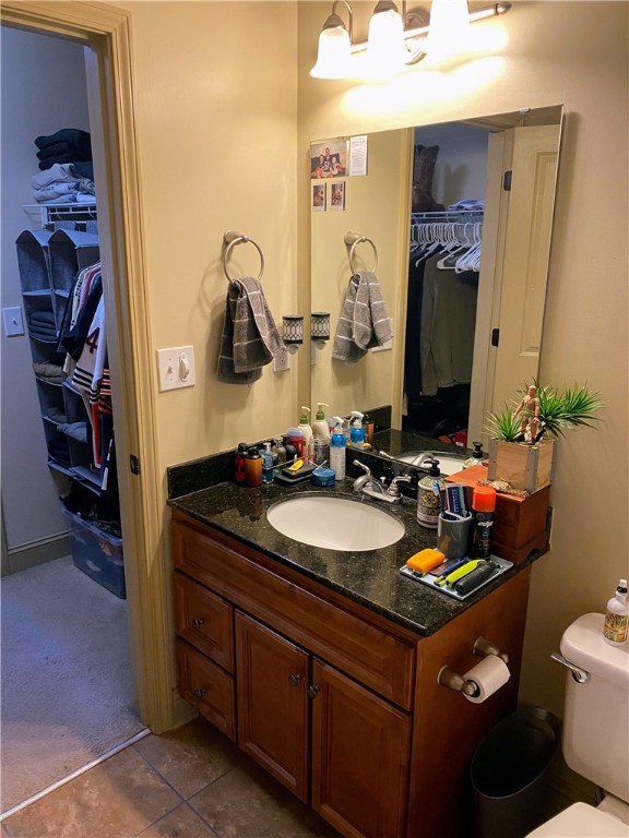 1822 Muscovy Way Seneca, SC 29678 - Photo 16 of 21 Bathroom and Closet