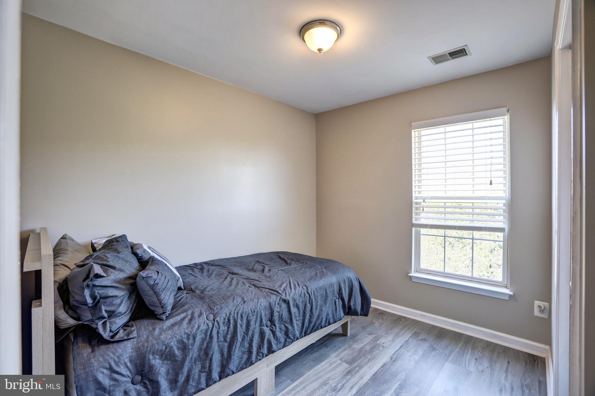 102 Cagney Terrace Southeast Leesburg, VA 20175 - Photo 21 of 26