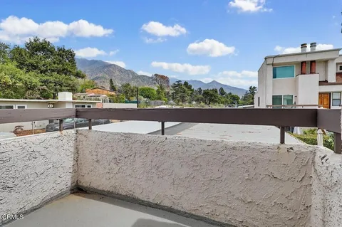 $565,000 | 2680 Lake Avenue, Unit 8, Altadena, CA 91001