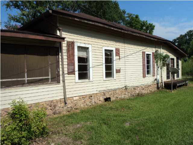 1158 Hopewell Road Crystal Springs, MS 39059 - Photo 4 of 19 Ride side of house
