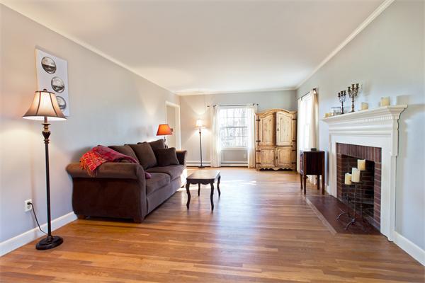 362 Barretts Mill Road Concord, MA 01742 - Photo 5 of 11 Gallery Image 5