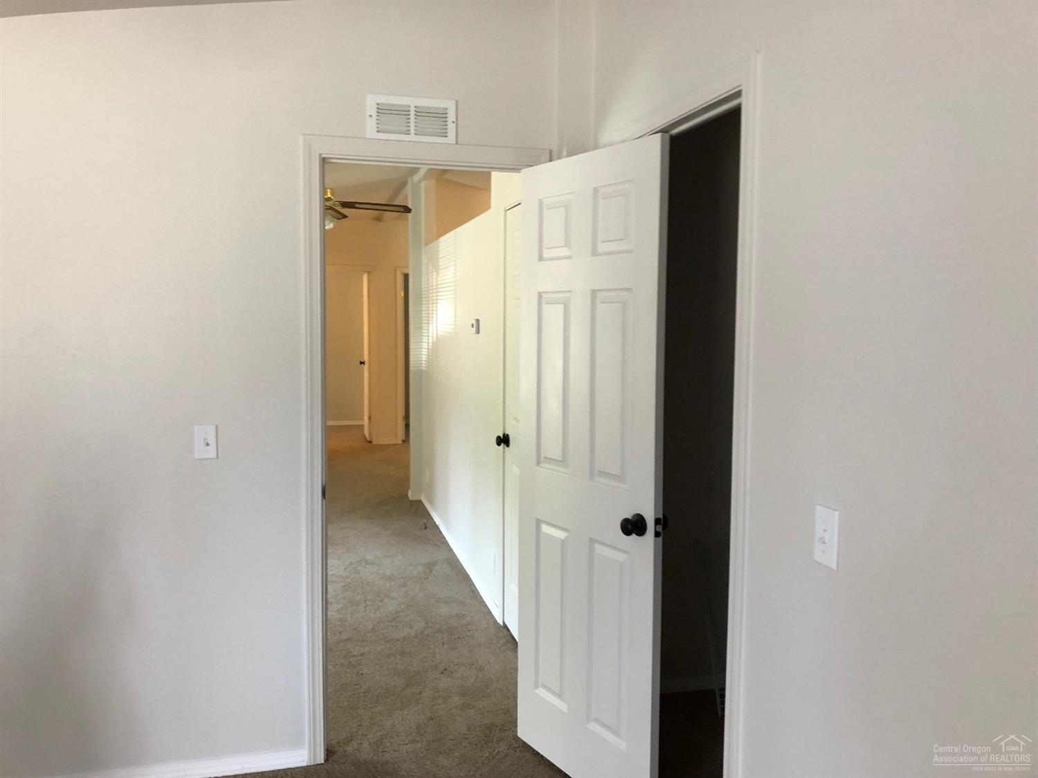 18908 Choctaw Road Bend, OR 97702 - Photo 5 of 11 Additional Photo