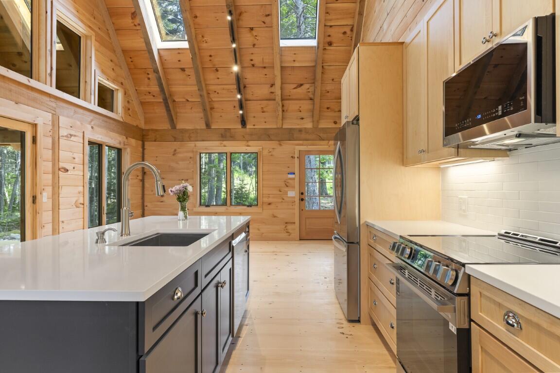 24 Blowhorn Road Boothbay Harbor, ME 04538 - Photo 17 of 52 16