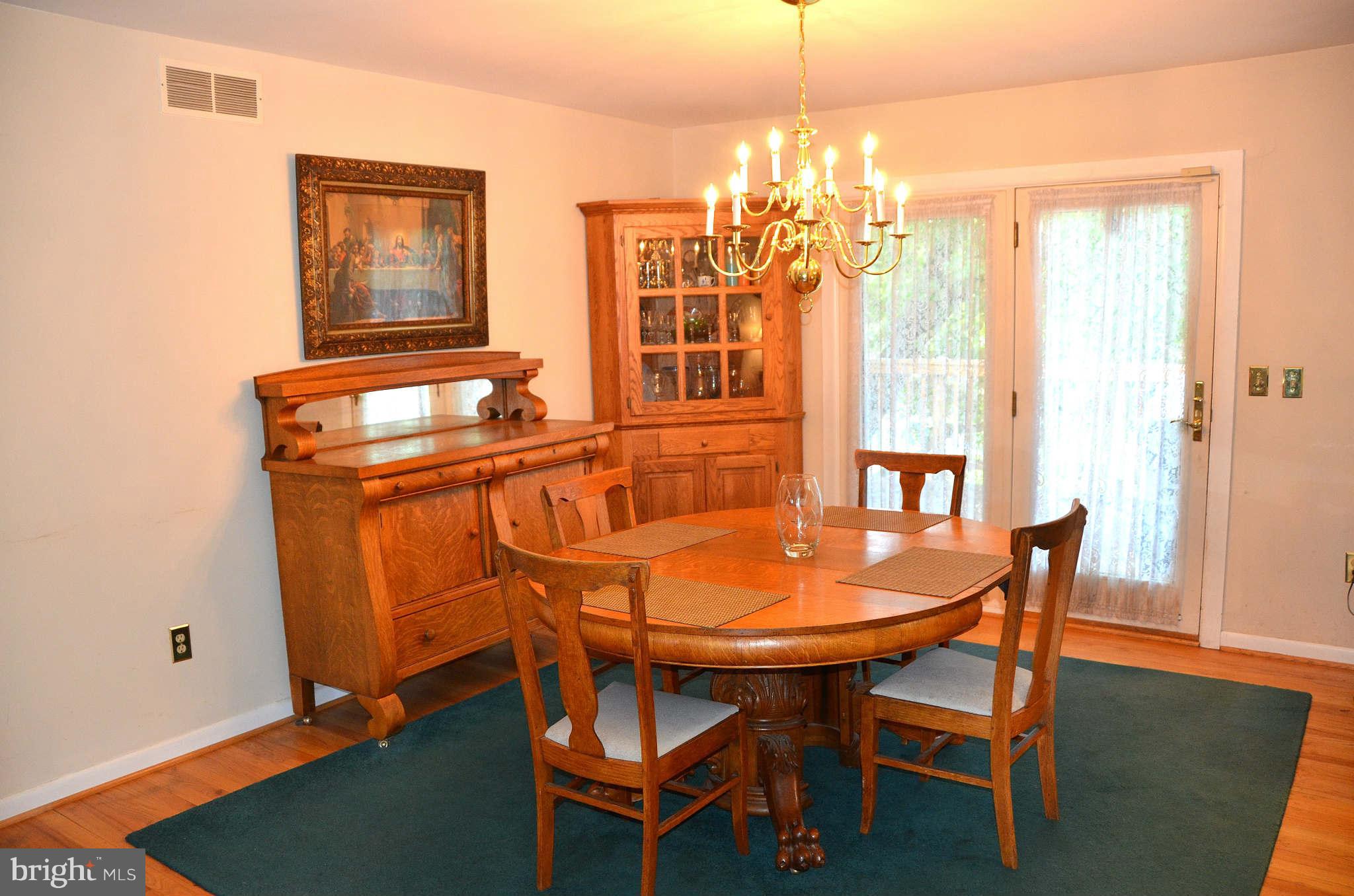 105 Claiborne Road Edgewater, MD 21037 - Photo 9 of 30 Dining Room