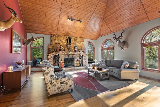 $999,000 | 1110 Lakeside Drive, New Lenox, IL 60451