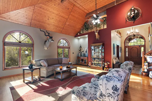 $999,000 | 1110 Lakeside Drive, New Lenox, IL 60451