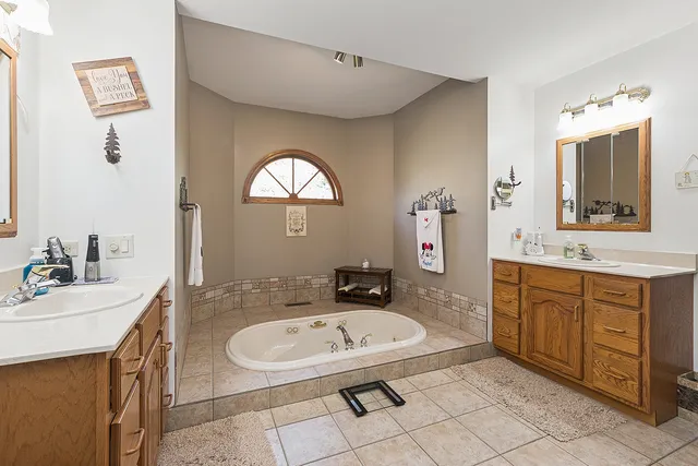 $999,000 | 1110 Lakeside Drive, New Lenox, IL 60451