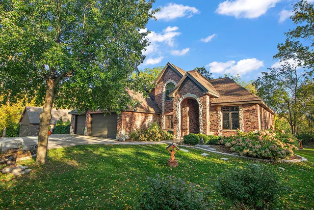 $999,000 | 1110 Lakeside Drive, New Lenox, IL 60451