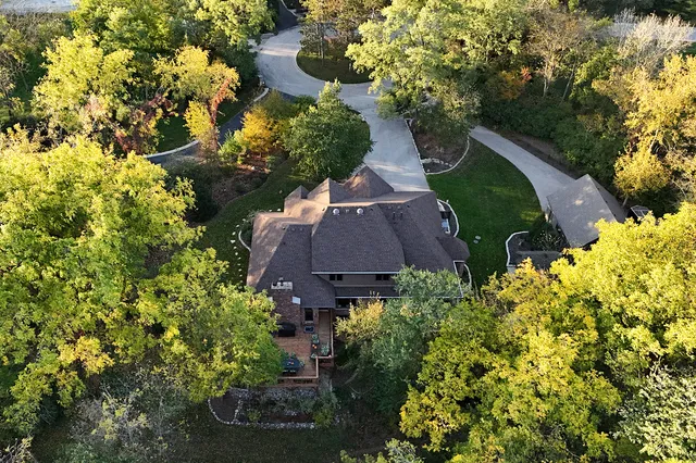 $999,000 | 1110 Lakeside Drive, New Lenox, IL 60451