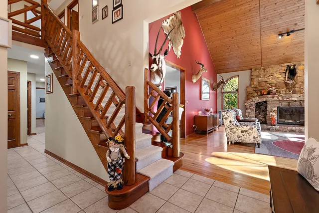a view of entryway with a front door