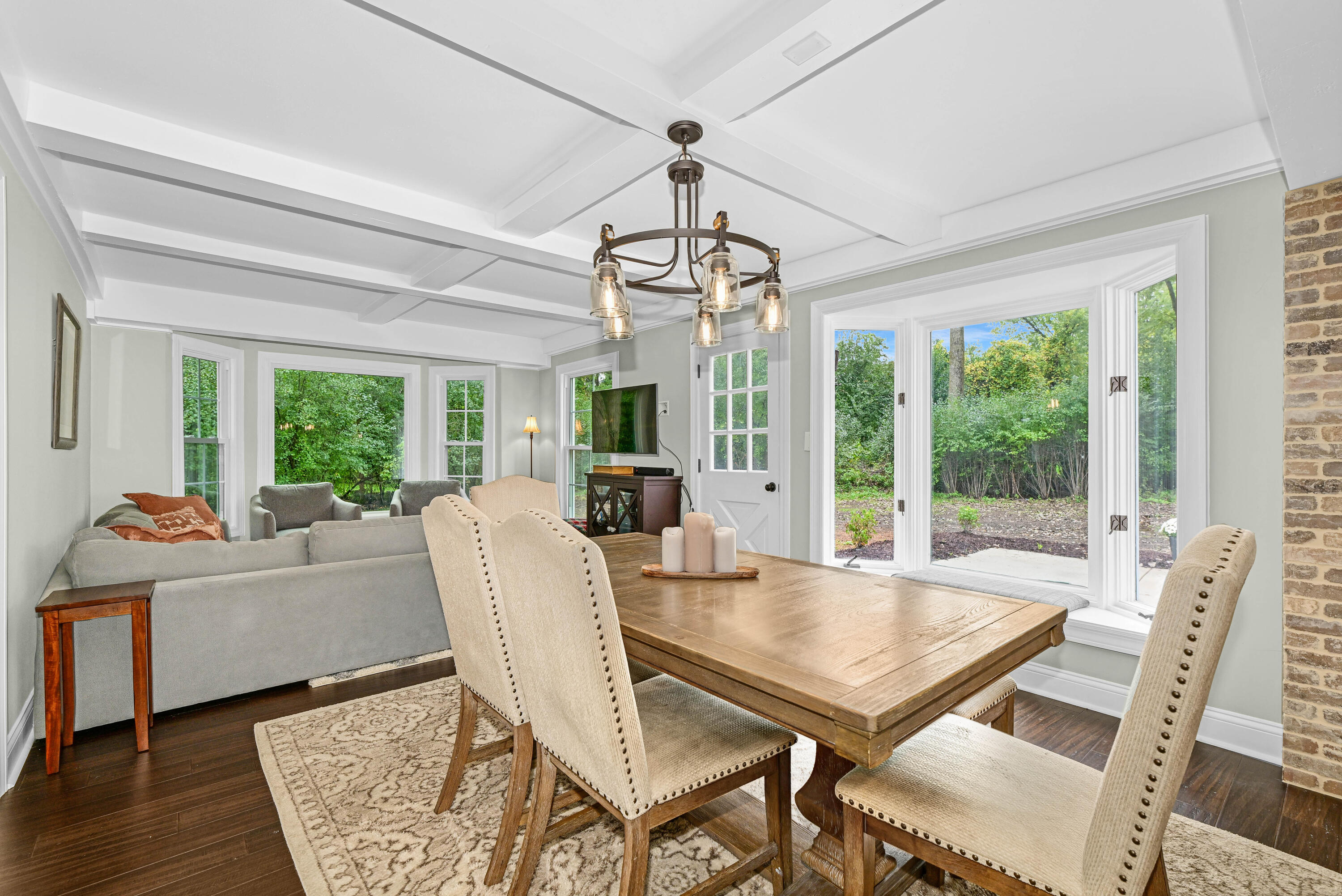 1005 Lone Tree Road Elm Grove, WI 53122 - Photo 14 of 36 Dining Room