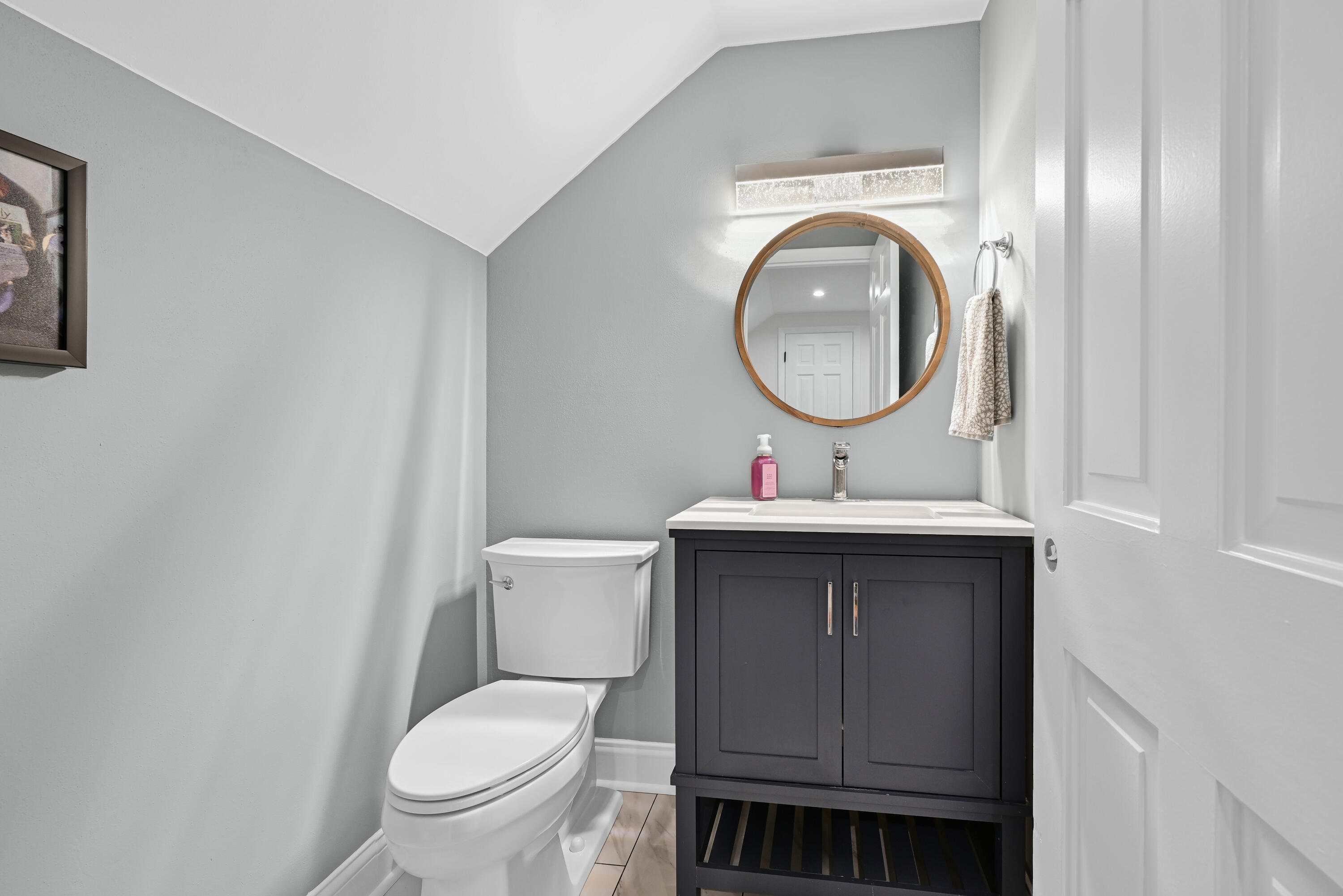 1005 Lone Tree Road Elm Grove, WI 53122 - Photo 24 of 36 Upper Level Powder Room