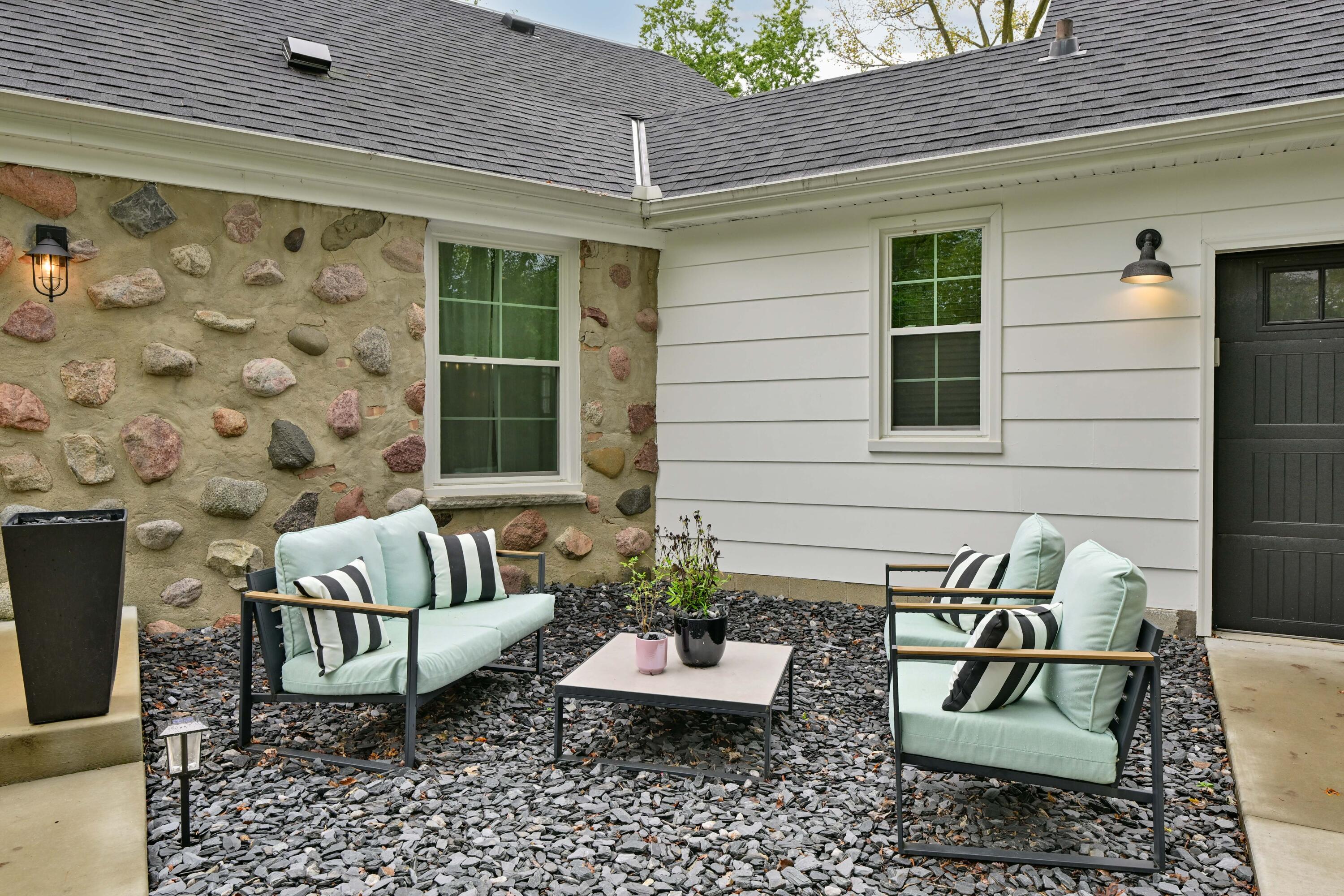 1005 Lone Tree Road Elm Grove, WI 53122 - Photo 32 of 36 Front entry features this great sitting area!