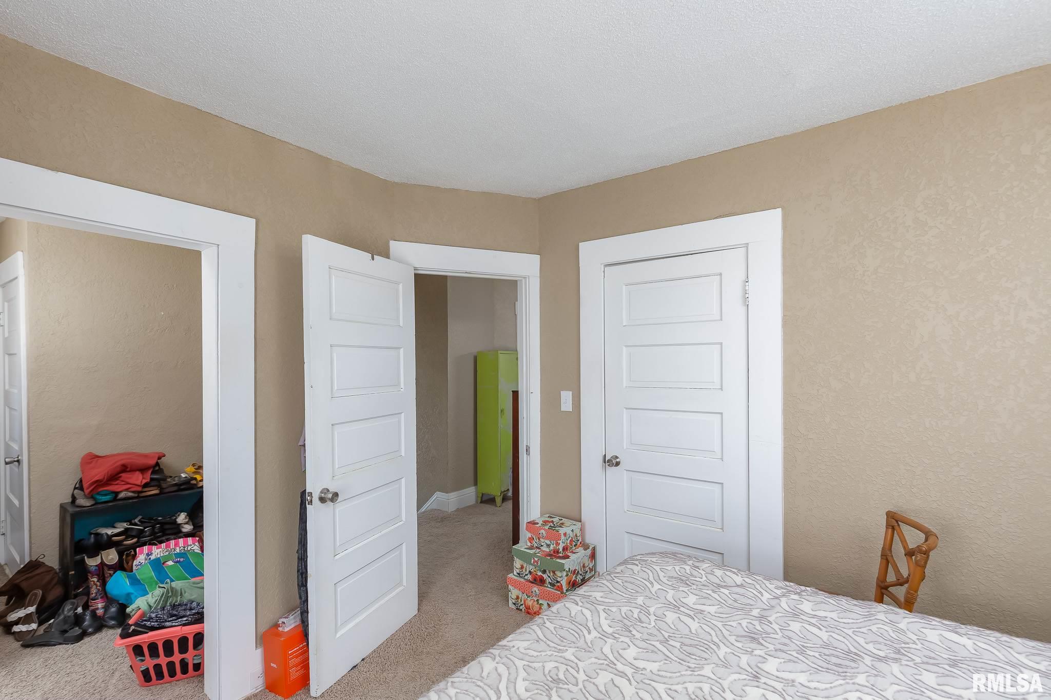 3602 Rockingham Road Davenport, IA 52802 - Photo 15 of 25 Gallery Image 15