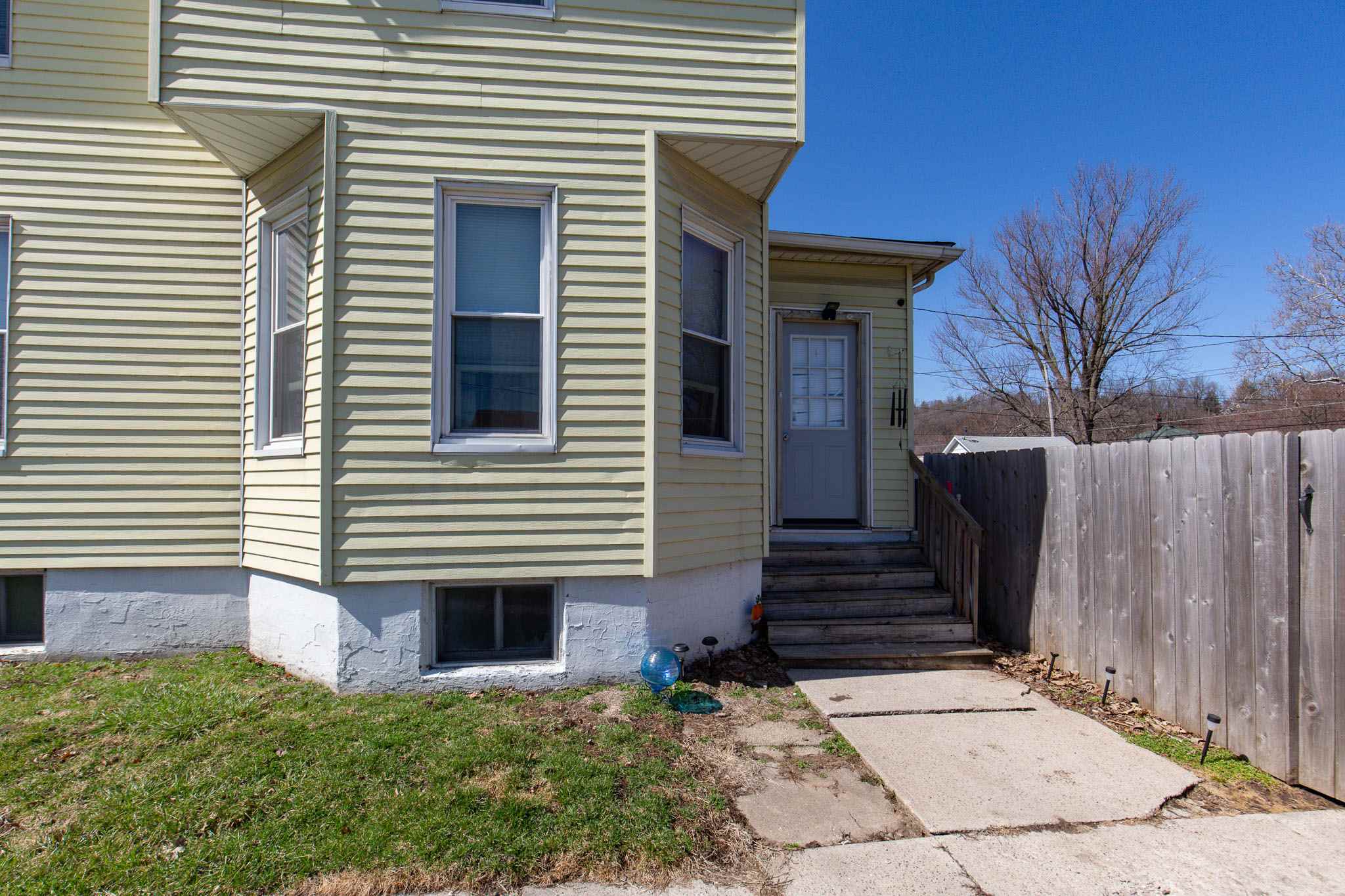 3602 Rockingham Road Davenport, IA 52802 - Photo 3 of 25 Gallery Image 3