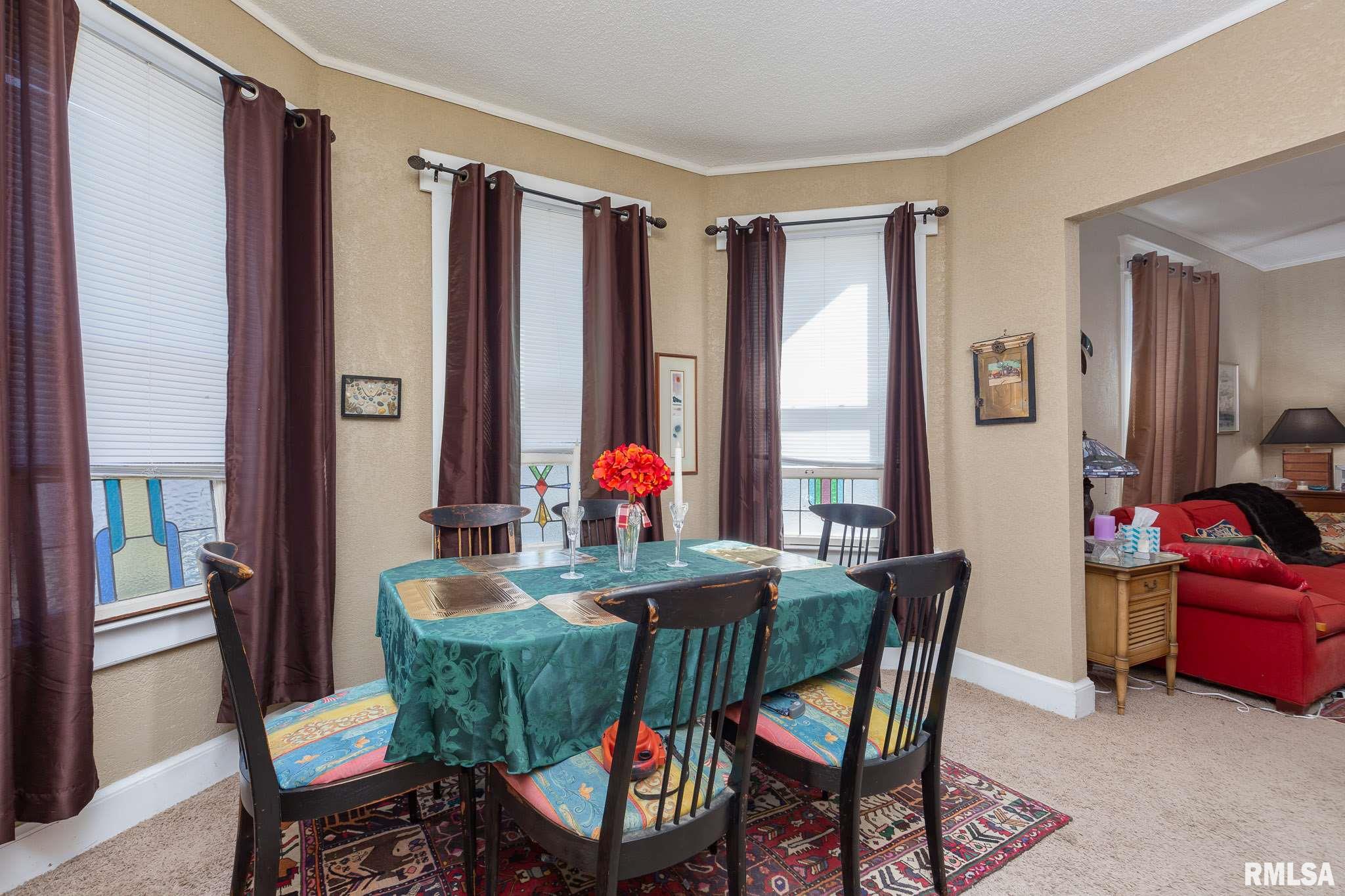 3602 Rockingham Road Davenport, IA 52802 - Photo 7 of 25 Gallery Image 7