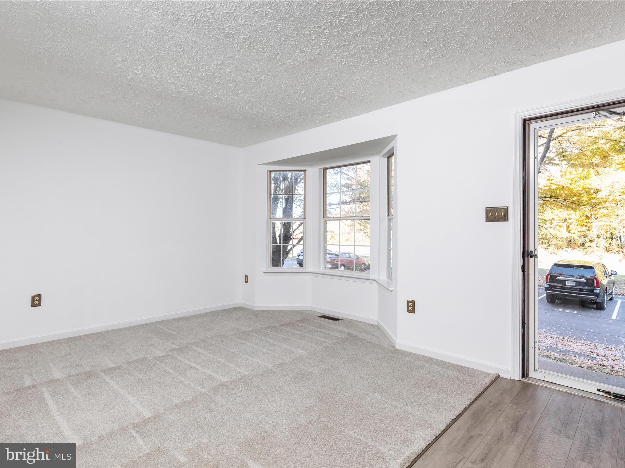 321 Sherando Circle Stephens City, VA 22655 - Photo 17 of 34 an empty room with windows