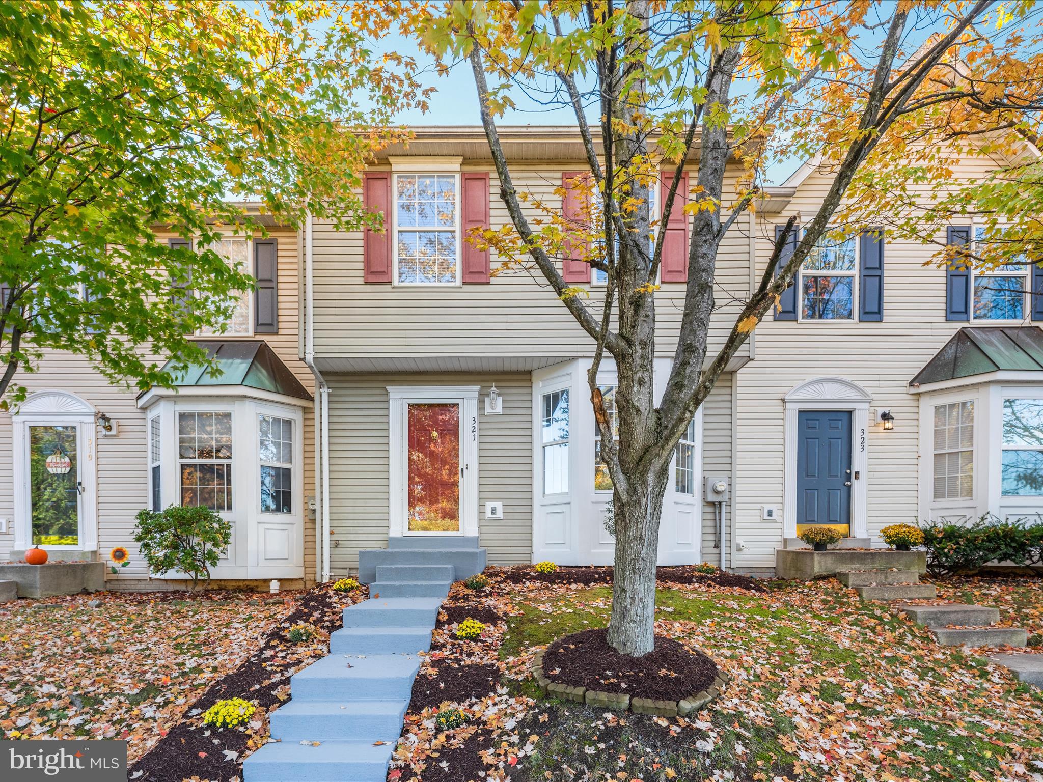 321 Sherando Circle Stephens City, VA 22655 - Photo 33 of 34 a front view of a house with garden