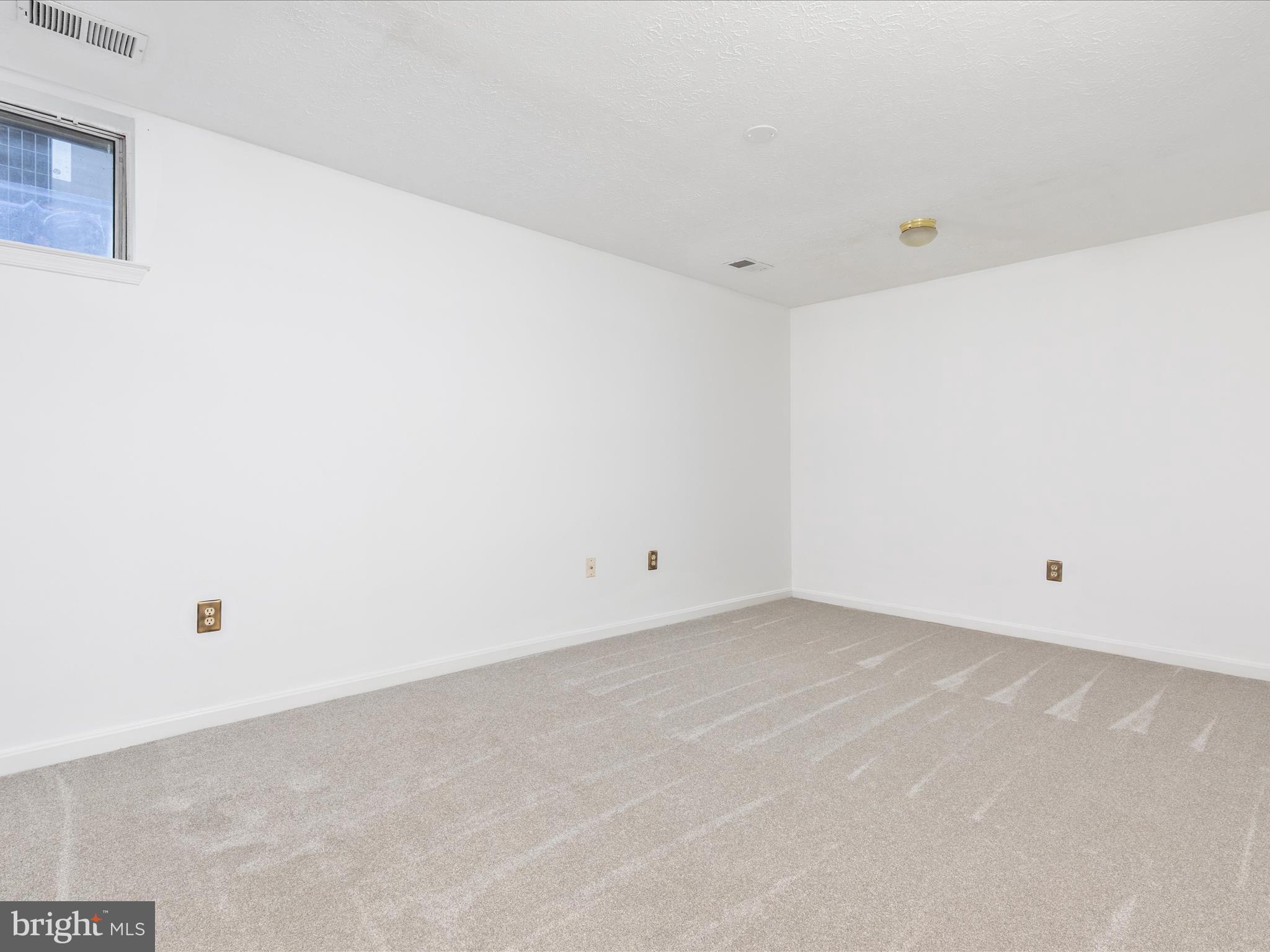 321 Sherando Circle Stephens City, VA 22655 - Photo 6 of 34 a view of an empty room