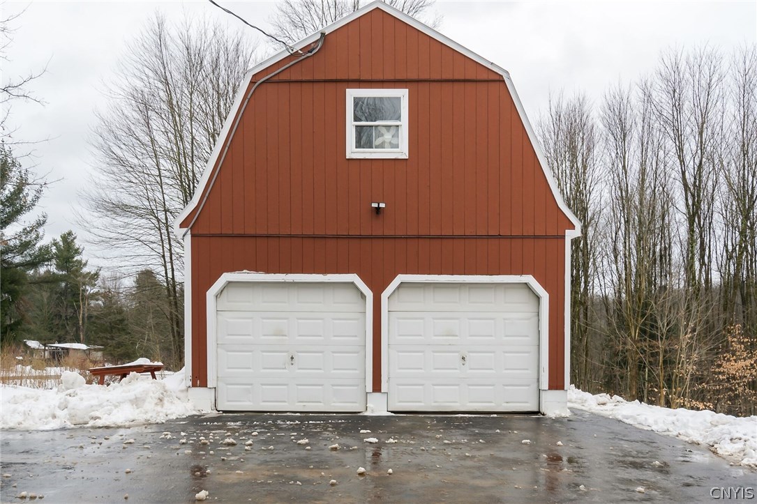 291 Dutch Hill Road Parish, NY 13167 - Photo 4 of 34