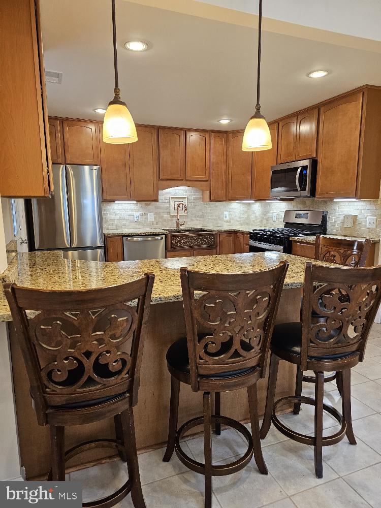 3135 Dashiell Road Falls Church, VA 22042 - Photo 8 of 35 main kichen