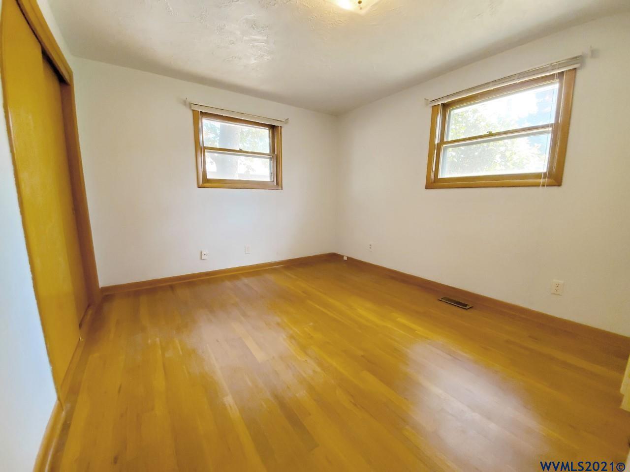 4726 Dakota Road Southeast Salem, OR 97302 - Photo 12 of 30 Gallery Image 12