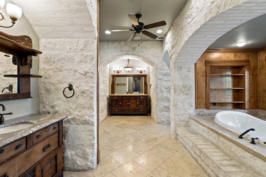 4455 Morris Ranch Road Fredericksburg, TX 78624 - Photo 40 of 74 Gallery Image 40