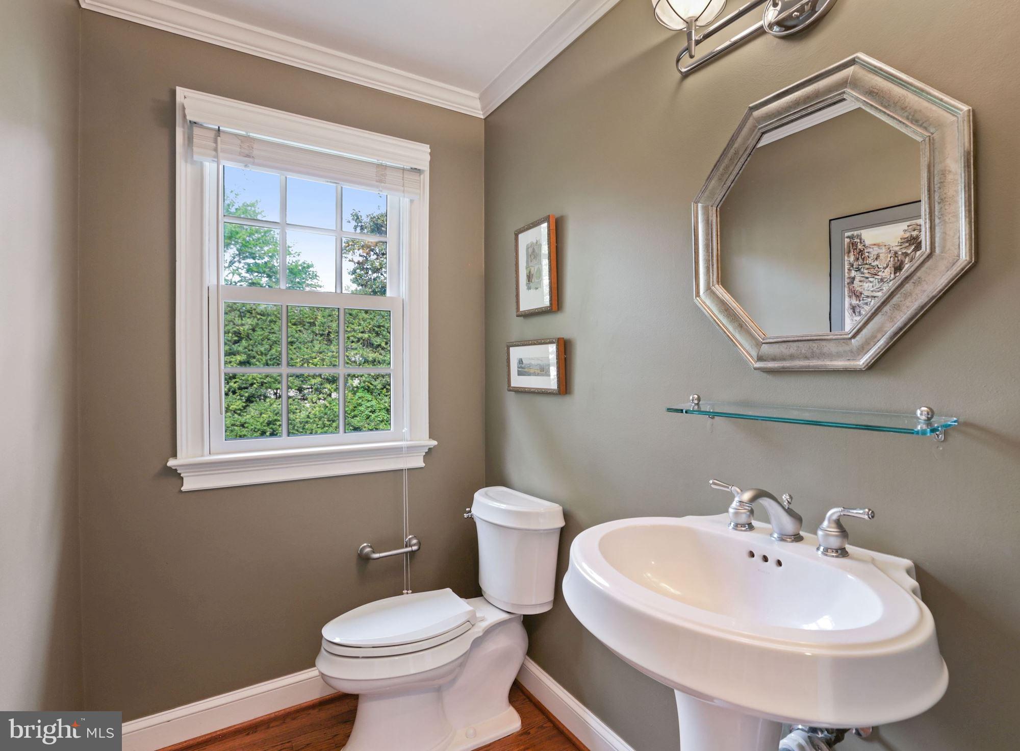 1035 Riva Ridge Drive Great Falls, VA 22066 - Photo 19 of 38 Powder Room